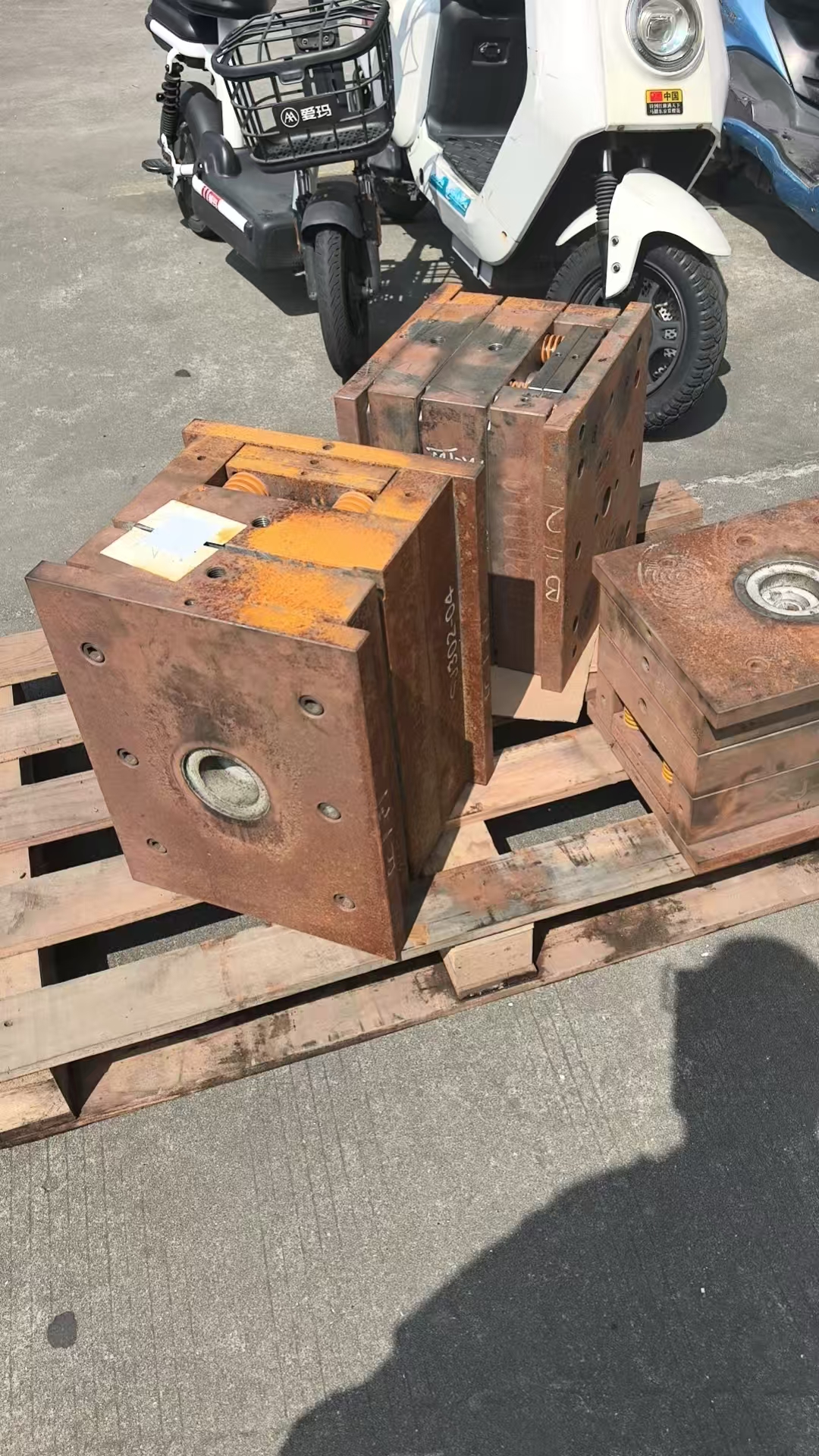 珠三角工厂废模具钢回收，不同牌号模具钢回收差价说明