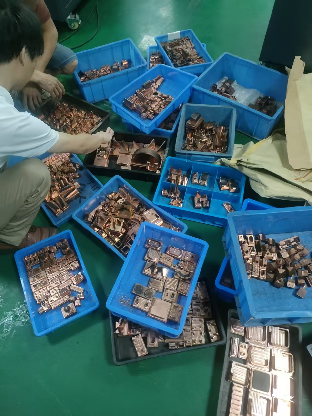 广州模具铜块回收怎么定价？光谱检测区分材质，混料不亏本